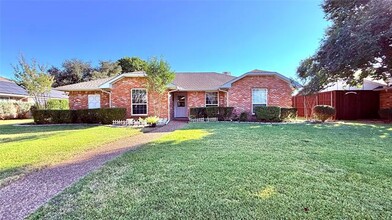 Building Photo - 4020 Mcclary Dr