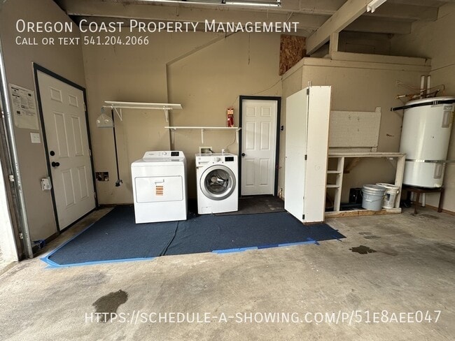Building Photo - 425 Siletz Ave