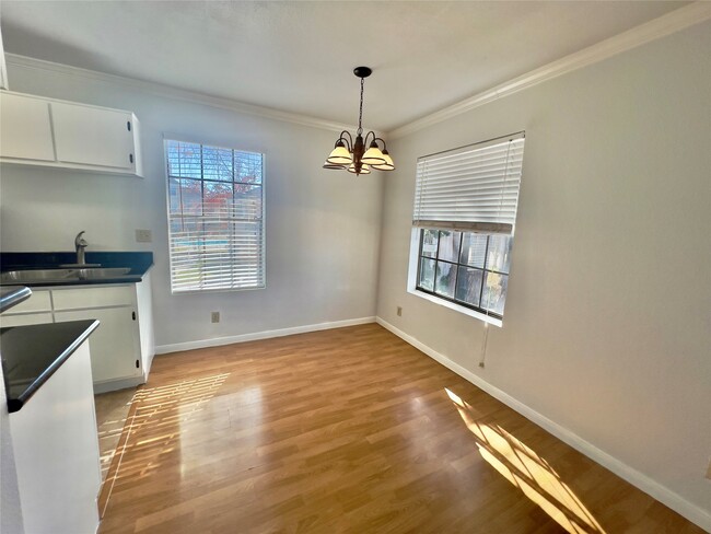 Building Photo - 2750 Holly Hall St