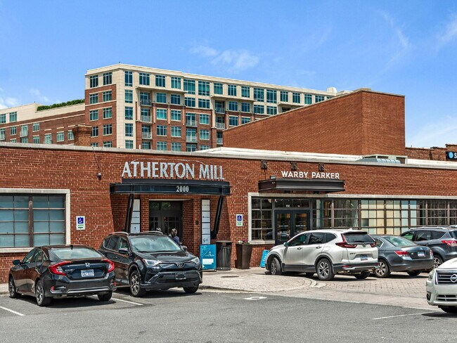 Building Photo - Charming Dilworth Condo in Olmsted Park – Walkable, Updated, Furnished Option Available. Pool Views!