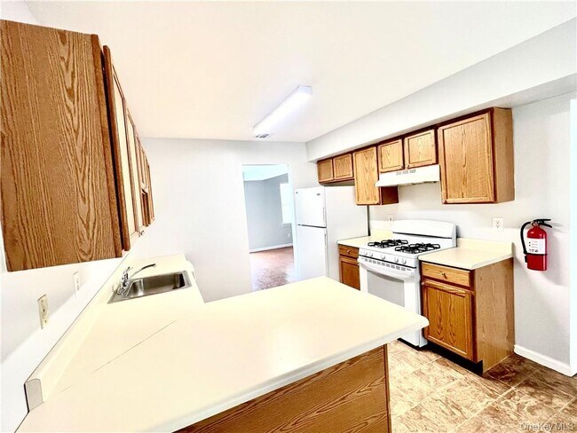 Building Photo - 51 Wood Lake Dr