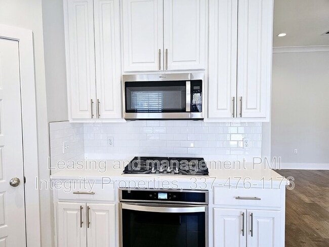 Building Photo - 30195 Sanctuary Blvd