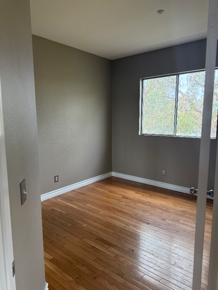 Building Photo - 285 Midnight Moon Ln