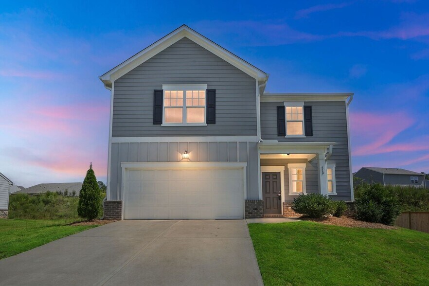 Primary Photo - 419 Matera Dr NW