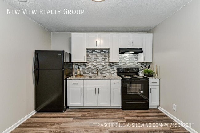 Building Photo - 300 Hoskins Mill Ln