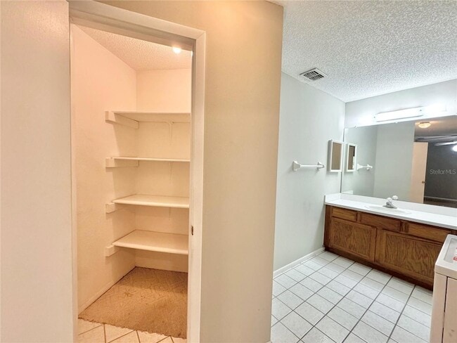 Building Photo - 8302 Waterview Way