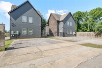 Building Photo - 3424 Tuam St