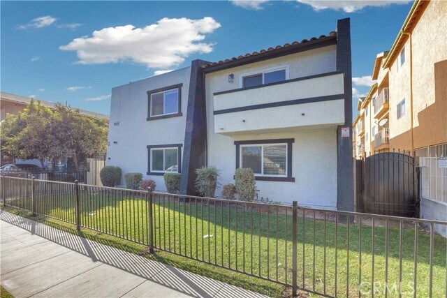Primary Photo - 1075 Molino Ave
