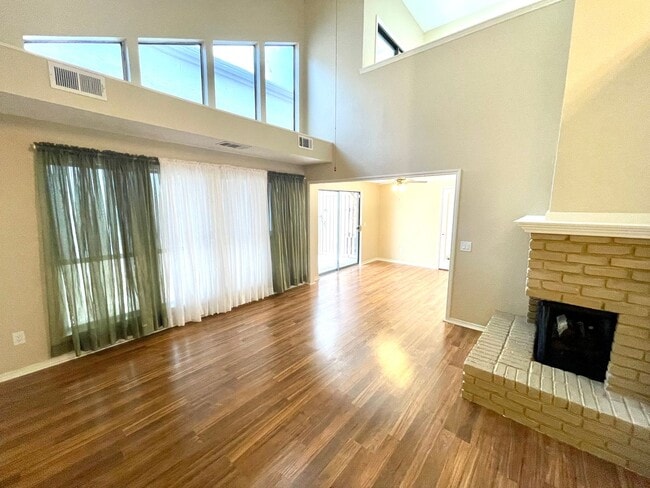 Building Photo - 17106 Knots Landing