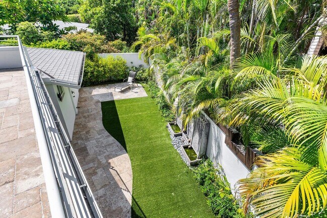 Building Photo - 6130 Ridge Ln