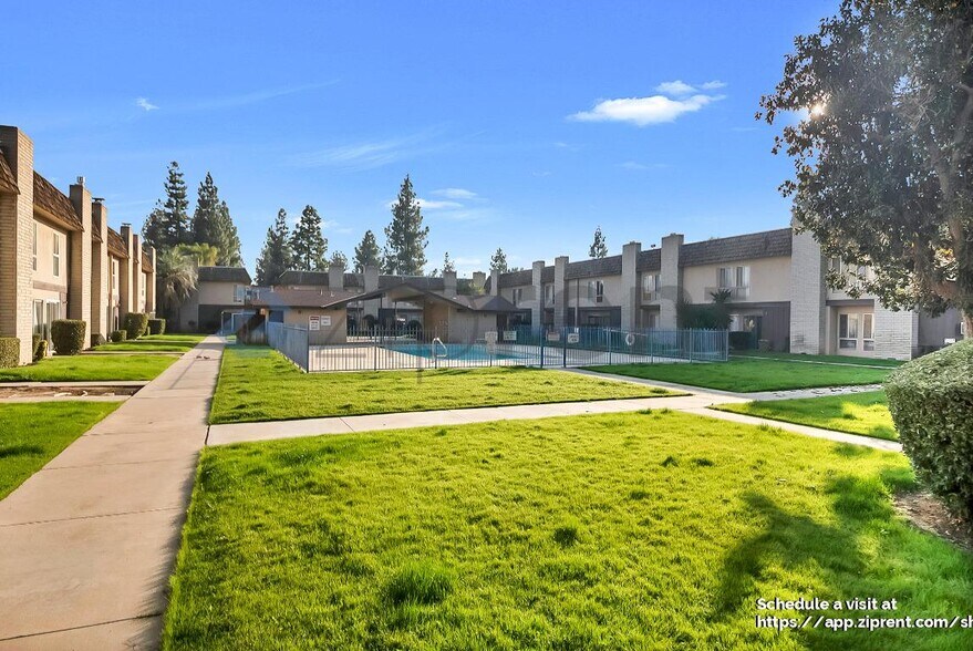 Building Photo - 5301 Demaret Ave