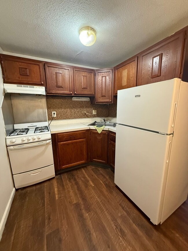 Building Photo - 44-46 Capitol Avenue