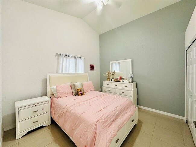Building Photo - 8885 Palisades Beach Ave