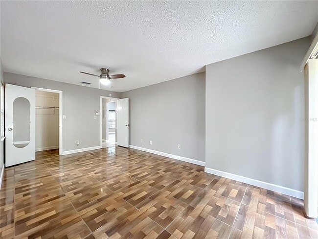 Building Photo - 2557 Riva Ct