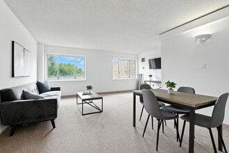 Building Photo - 1711 Bellevue Ave