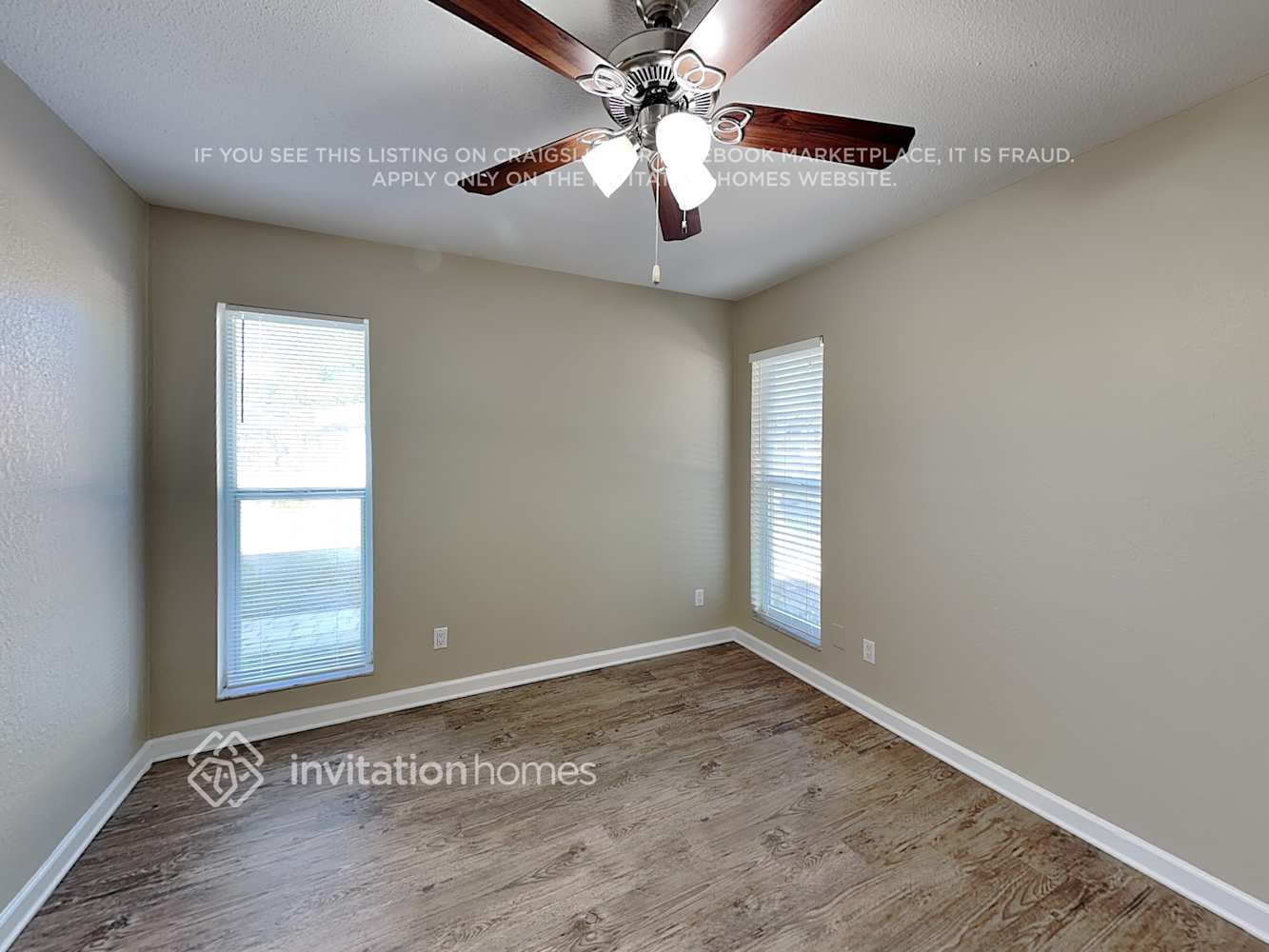 Building Photo - 122 Van Dyck Dr