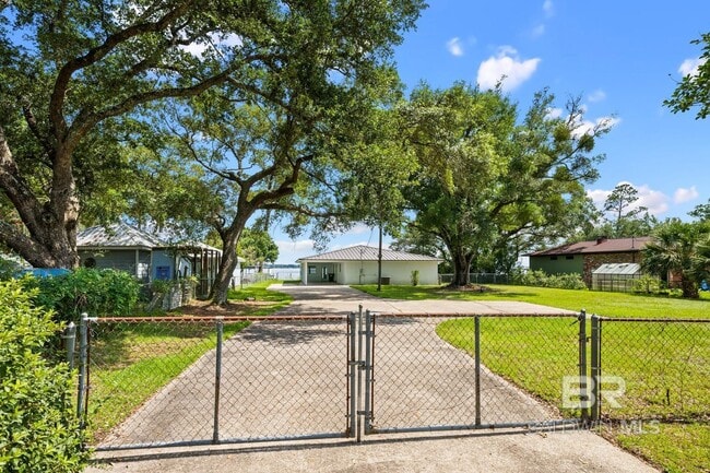 Building Photo - 35676 Boykin Blvd