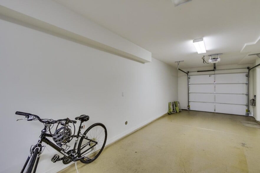 2 Car Tandem Garage - 1490 Essex St