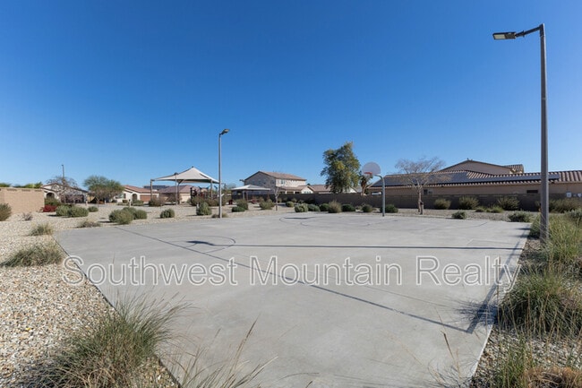 Building Photo - 17809 W Lincoln St