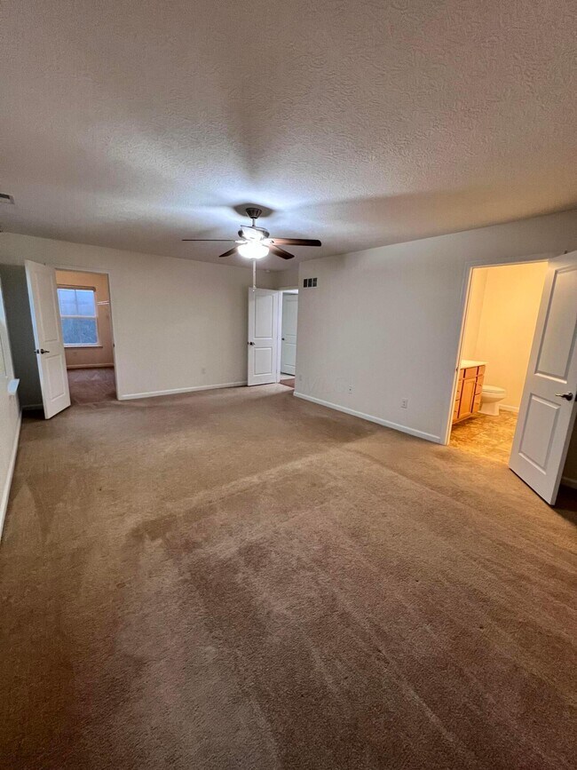 Building Photo - 7847 Aideen Ct