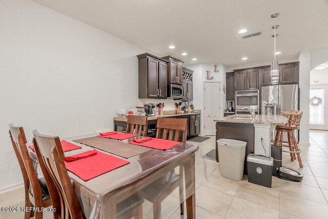 Building Photo - 16284 Hunters Hollow Trail