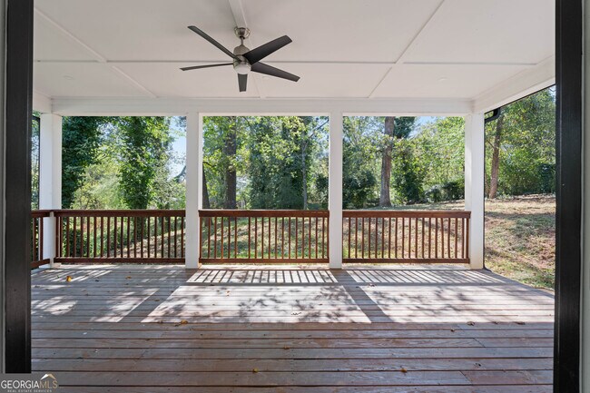 Building Photo - 1331 Diamond Ave SE