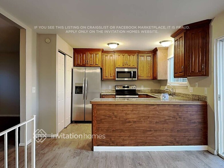 Building Photo - 9241 Albion St