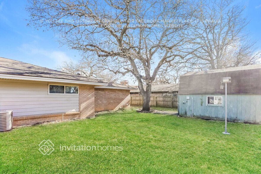 Building Photo - 1765 Brown