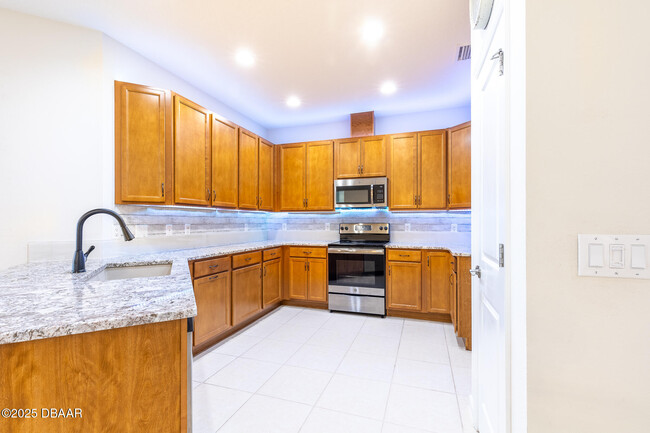 Building Photo - 261 Island Breeze Ave