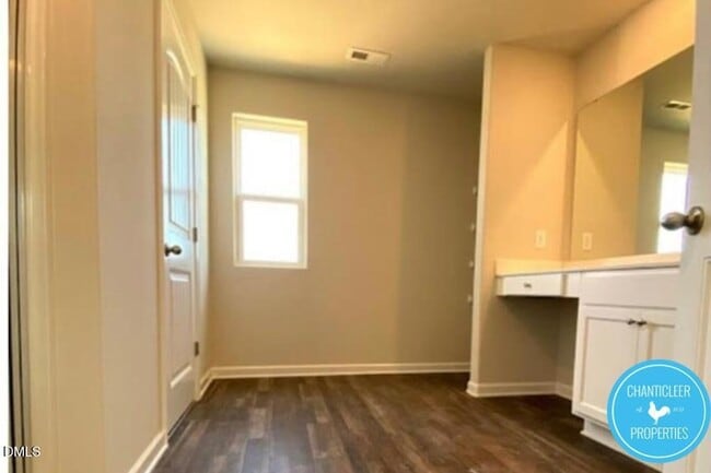 Building Photo - 629 Southwick Pl