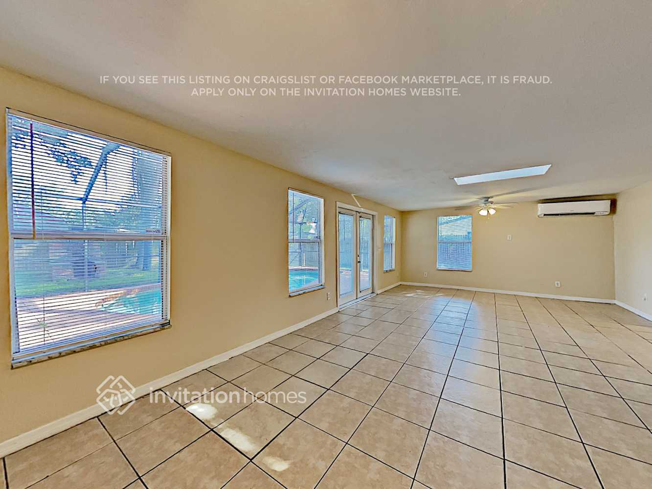 Building Photo - 5335 Laurelwood Pl