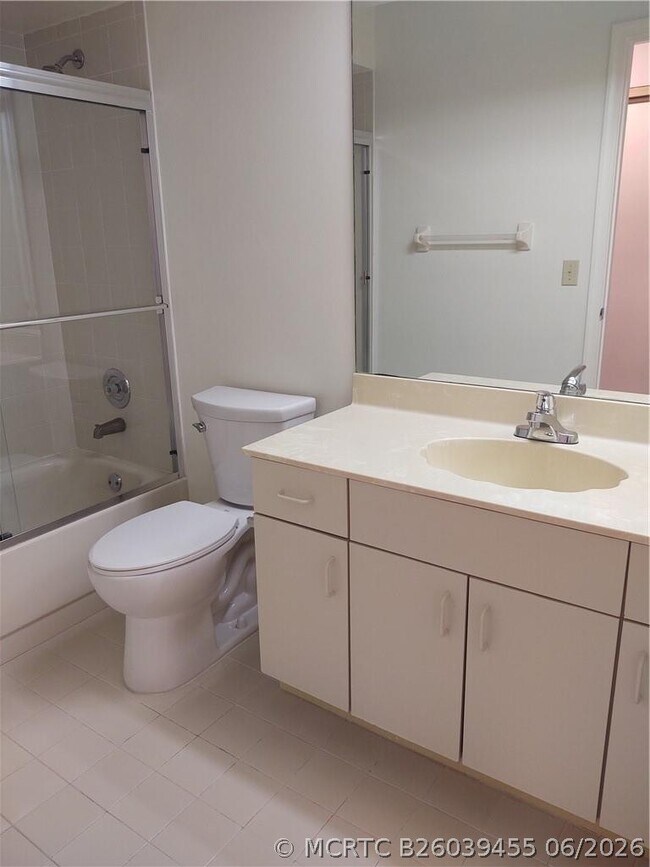 Building Photo - 5801 Coach House Cir