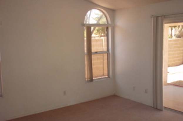 Building Photo - 121 S Longmore St