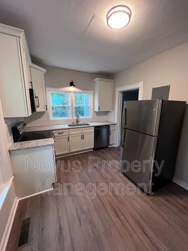 Primary Photo - 209 Rome St