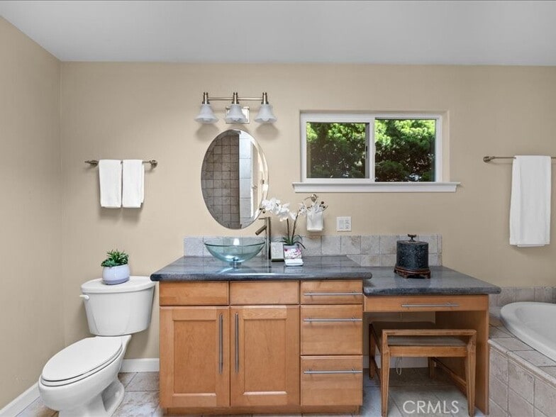 Building Photo - 735 Cabrillo Pl