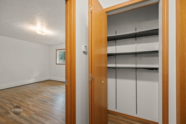 Building Photo - 16617 Mercy Dr