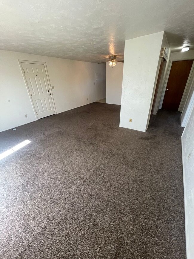 Building Photo - Fairway Apartments