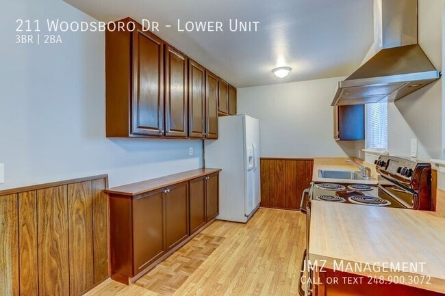 Building Photo - 211 Woodsboro Dr