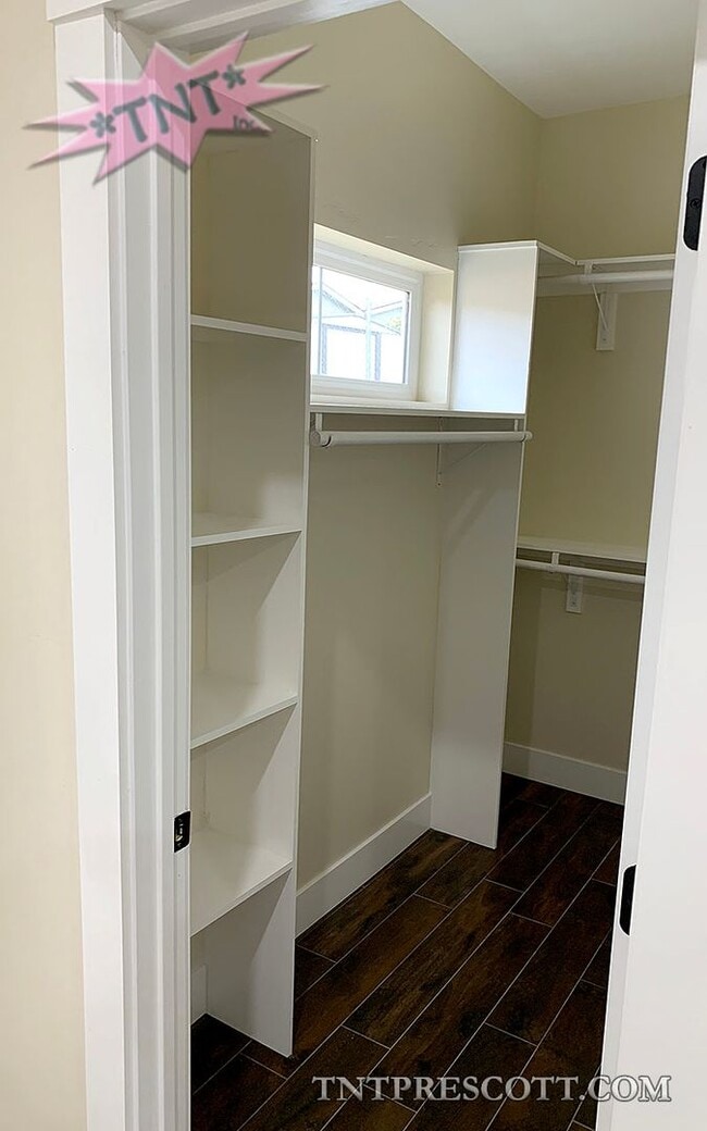 Building Photo - Home in Prescott Valley