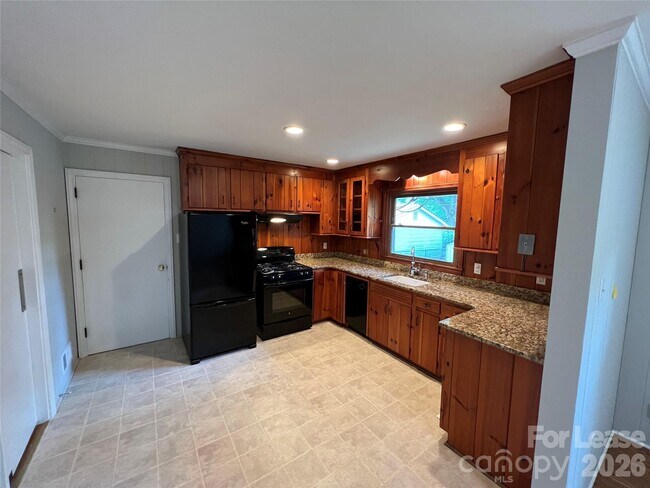 Building Photo - 1116 Bevis Dr