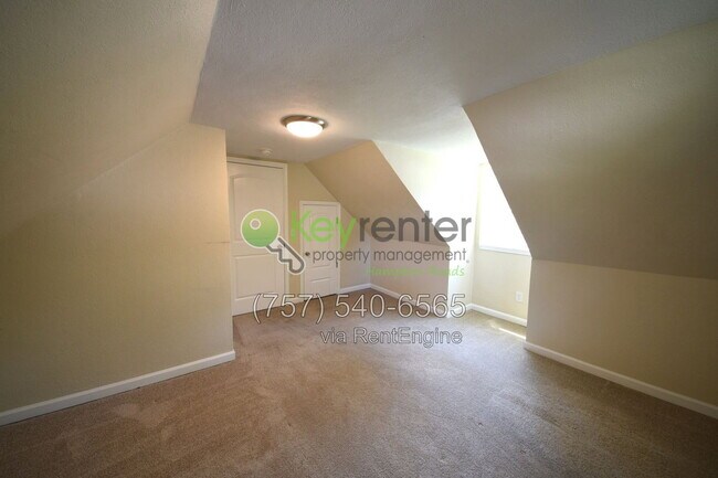 Building Photo - 3742 Atterbury St