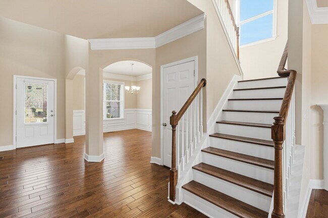 Building Photo - 10012 Park Sky Cir