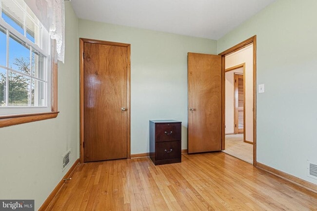 Building Photo - 6219 Groveland Rd