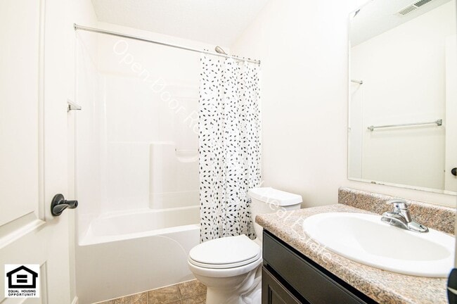 Building Photo - 12595 Shearwater Run