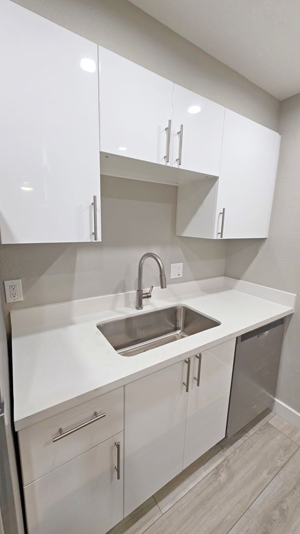 Building Photo - BRAND NEW RENOVATION La Tierra 2 Bedroom 2 Bathroom Condo