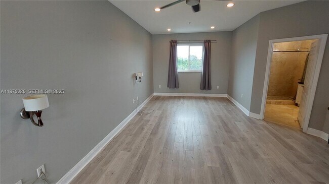 Building Photo - 1115 N 17th Ave