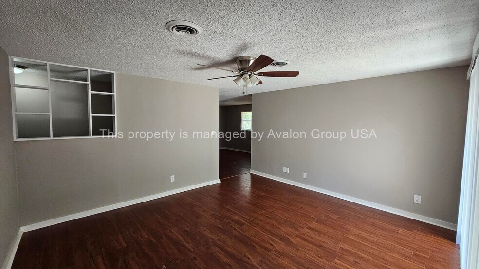 Building Photo - 7957 Jaguar Dr