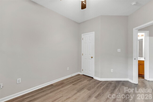 Building Photo - 6349 Mallard View Ln