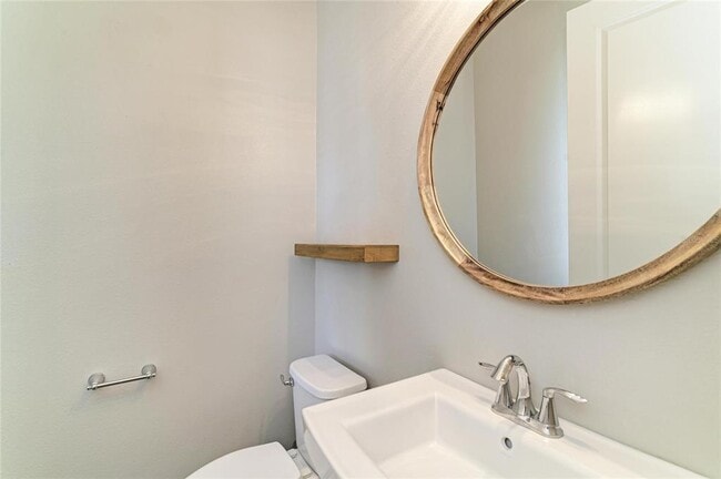 Building Photo - 11607 Brookside Dr