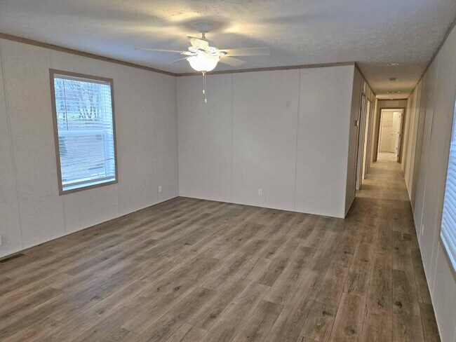 Building Photo - 613 Polk St